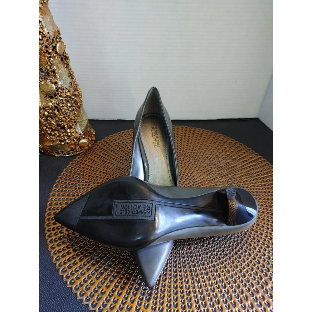 Reaction Kenneth Cole Beatrix Heels Size 9M